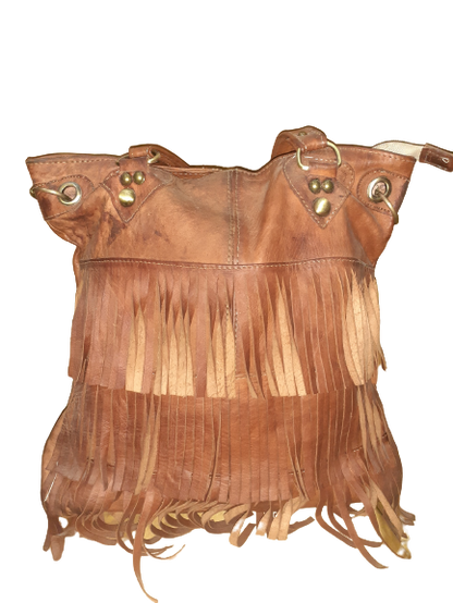 Bolso con flecos de asa