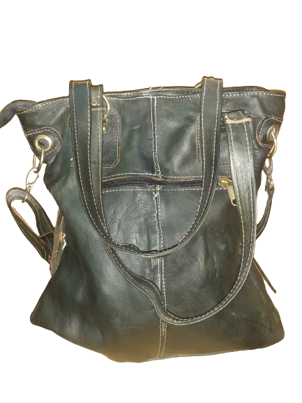 Bolso con flecos de asa