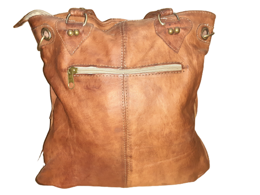 Bolso con flecos de asa