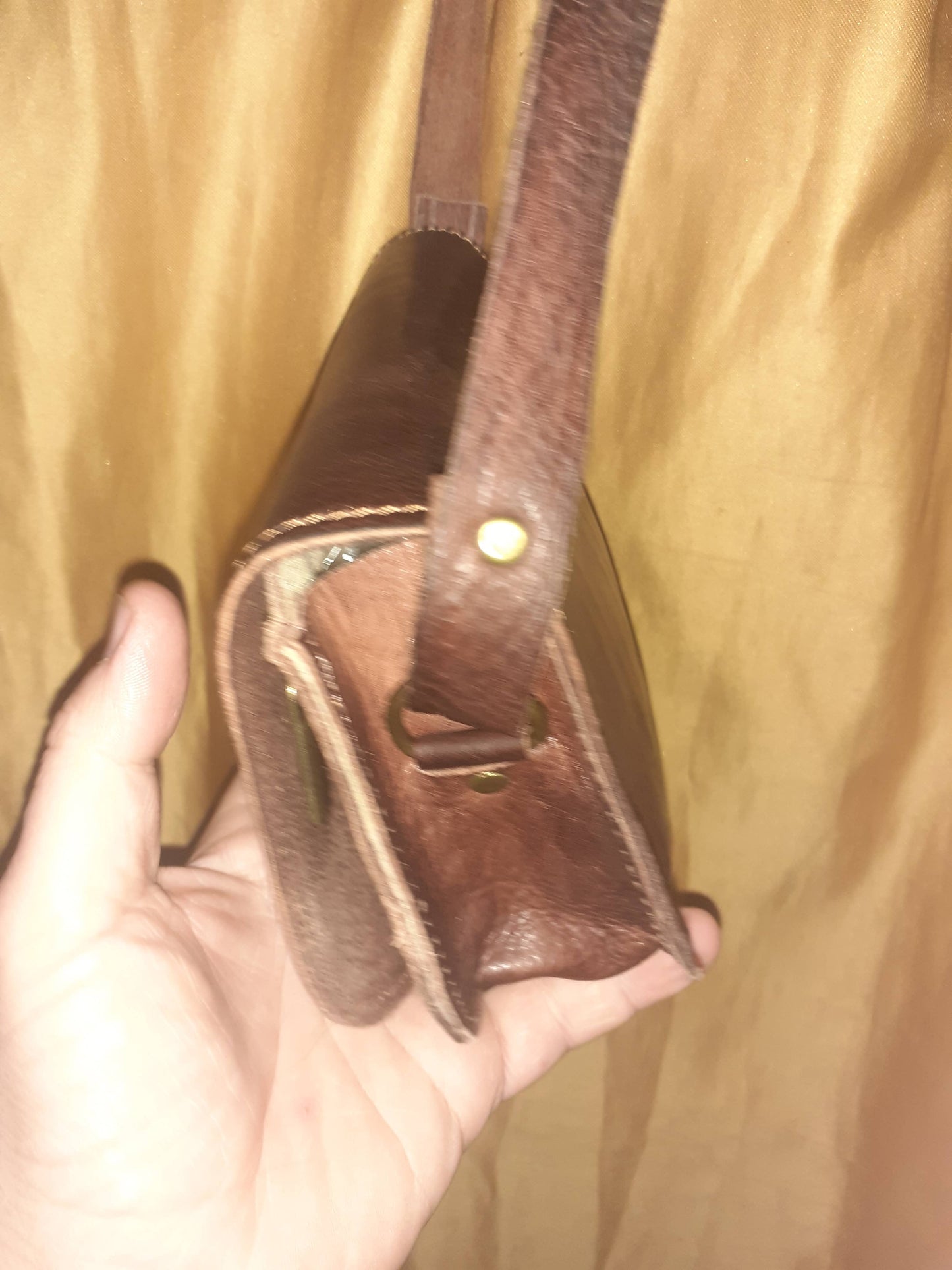 Bolso redondo calado/labrado mini