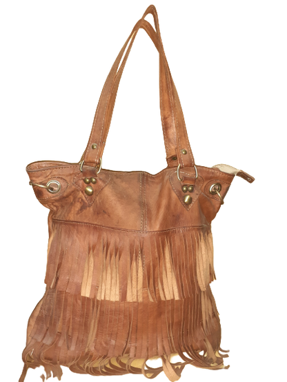 Bolso con flecos de asa