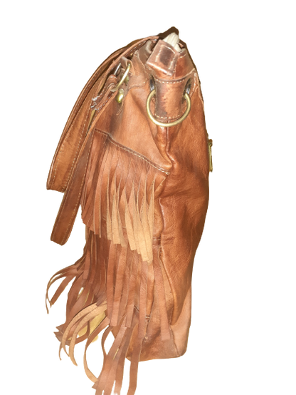 Bolso con flecos de asa